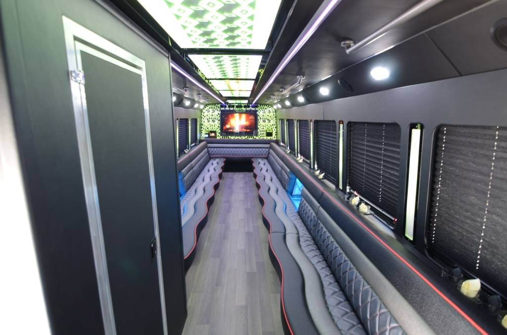 Party Bus 699 Top class Limousine