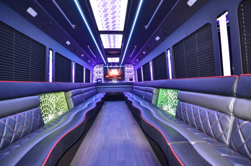 Party Bus 699 Top class Limousine
